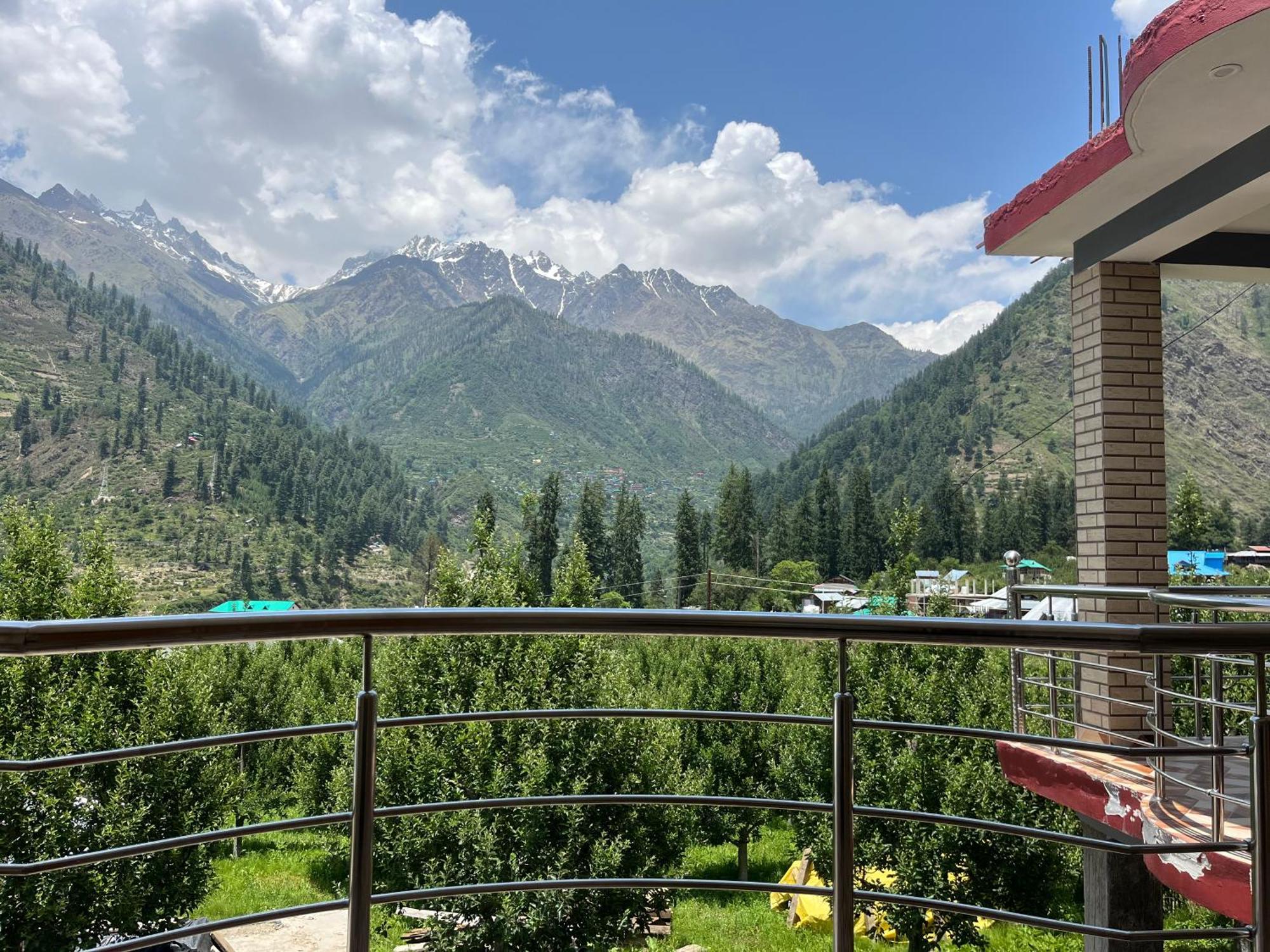 Golden Luck Mann Cafe Hotel Kalgha Exterior photo